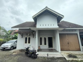Kamila House